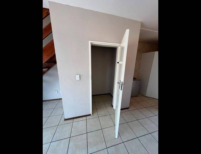2 BEDROOM PROPERTY TO RENT IN WELTEVREDEN PARK